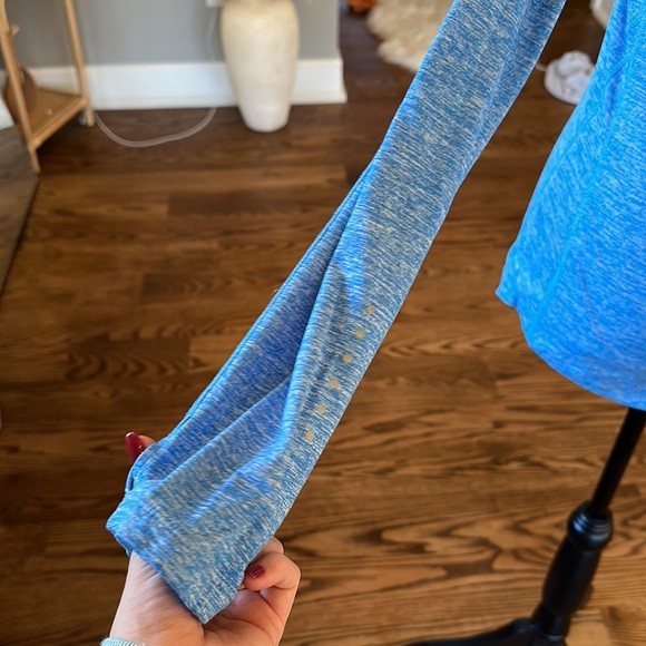 Nike Dry-Fit Pullover - Picture 5 of 6